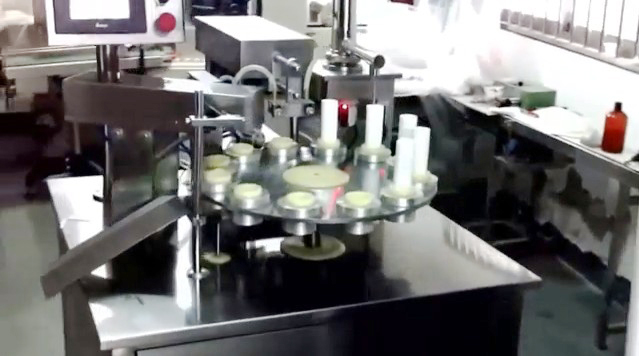 tubes filling ultrasonic sealing machine semi automatic ултразвукови тръби уплътнител пълнител equip.jpg