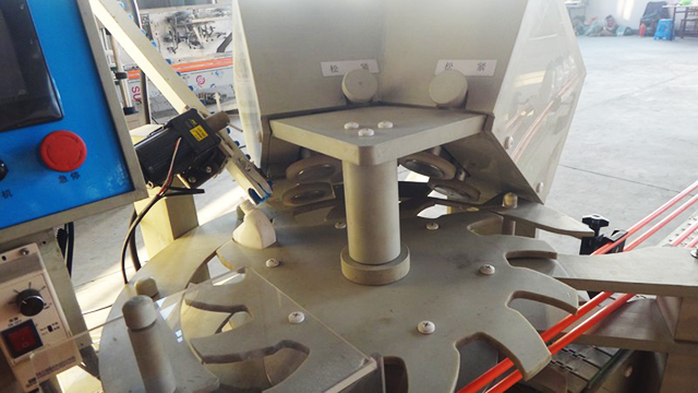 въртяща се плоча за затваряне.jpg