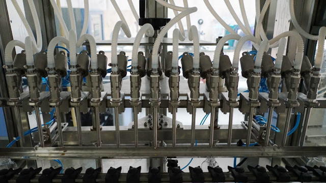 машини за пълнене gravity.jpg