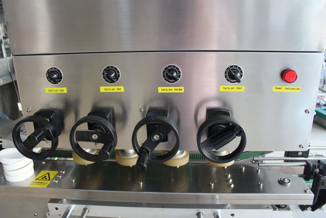 затваряща машина с повдигане (2).JPG