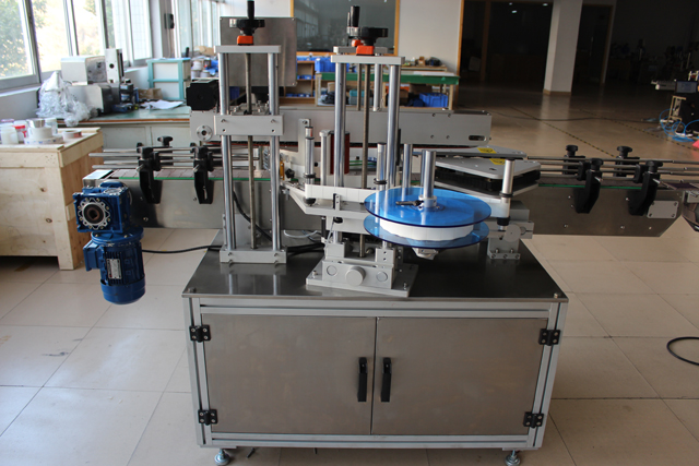 двустранен етикетер (2).JPG