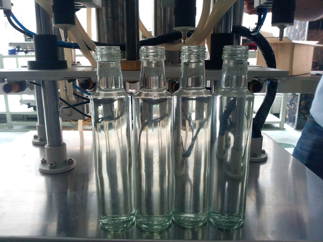 perfume bottles for overflow filling запълващ парфюм.jpg