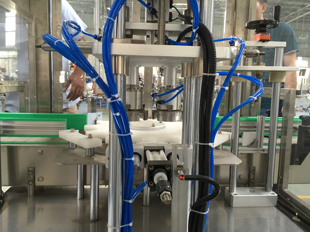 ЗАДНА СТРАНА за основния корпус на машини за вакуумно затваряне.jpg