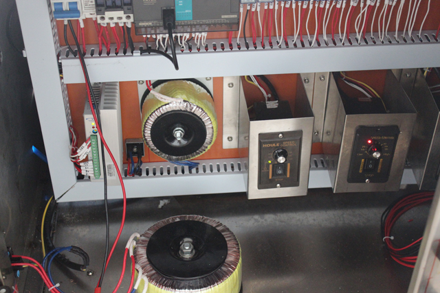 вътрешна машина electronic.jpg