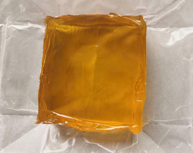 материали с горещо лепило.jpg