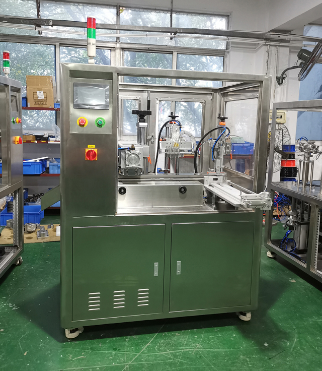 машина в резервоар за съхранение.jpg