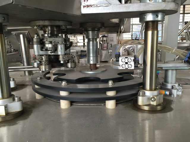 кутии автоматично запечатване part.jpg