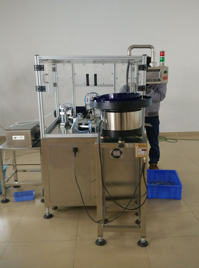 тестване на машини от инженер.jpg