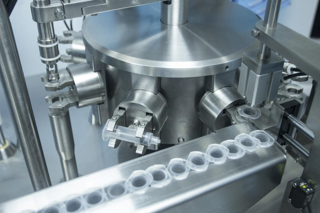 линия за пълнене на спринцовки (5).jpg