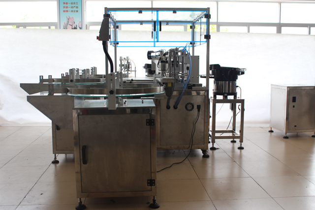 машина за етерично масло за пълнене.jpg