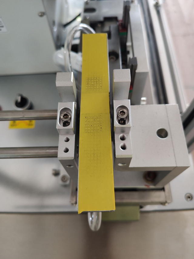 печат на етикети кабели тел машина детайли (6).jpg