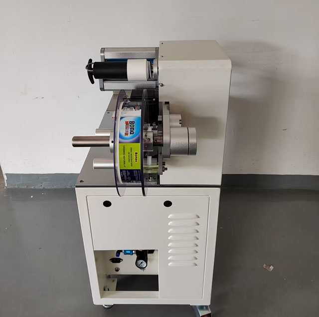 етикет за опаковане на кучешка храна (4).jpg