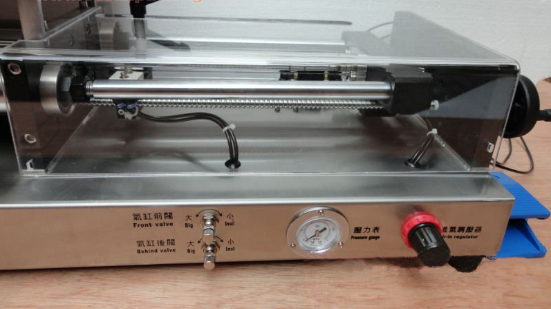 pneumatic part from cream filling machine близък кадър за машина с двоен страничен бункер jam.jpg