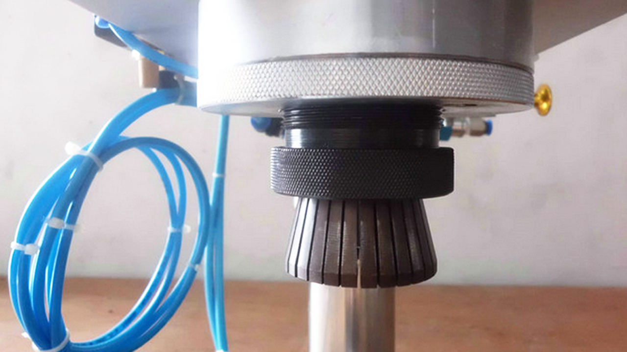 crimping head from pneumatic capping machines кримпващи глави.jpg