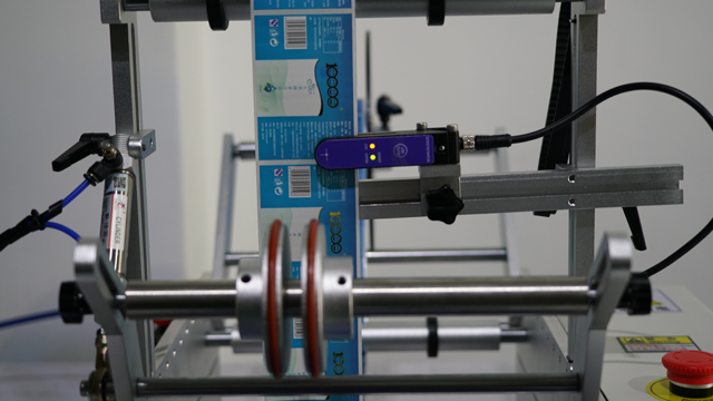 Сензорна система за откриване на етикети полуавтоматична.jpg