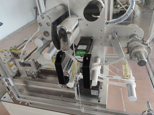 печат на етикети кабели тел машина детайли (3).jpg