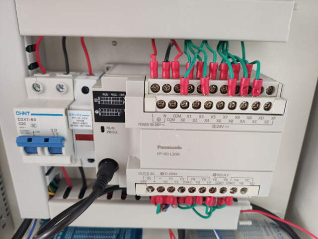 печат на етикети кабели тел машина детайли (1).jpg