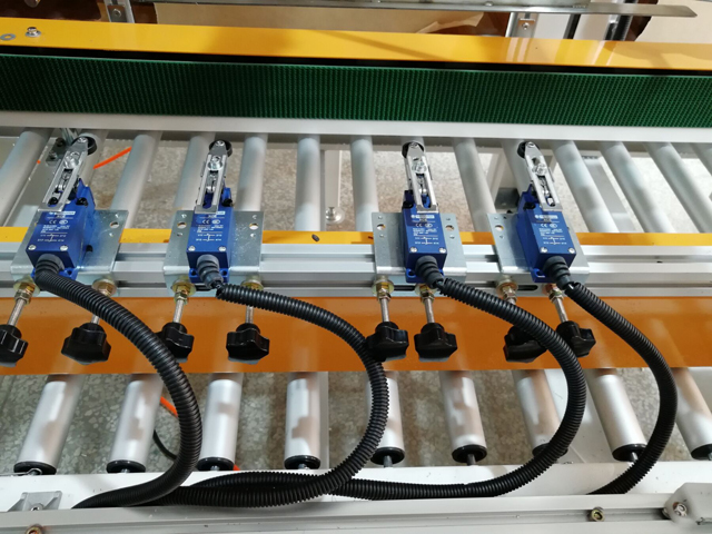 превключвател за пръскане на лепило.jpg