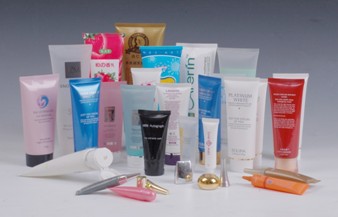 Машина за пълнене и запечатване на пластмасови туби.jpg