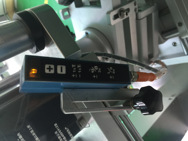 сензор за откриване на етикети transparent.jpg